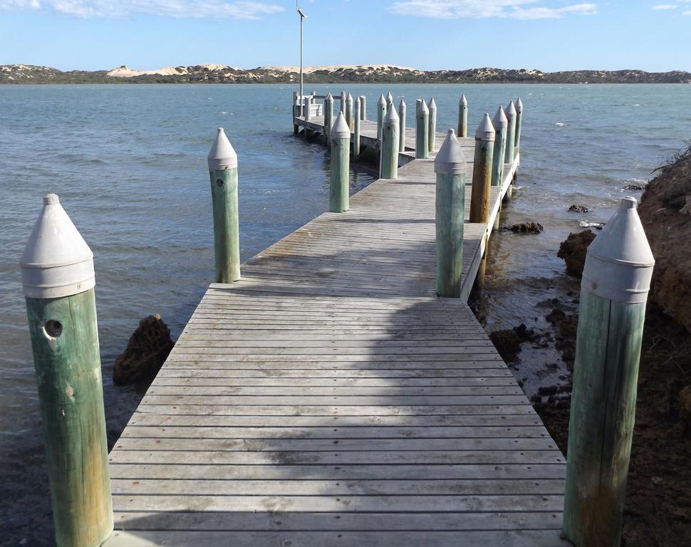 Coorong Waterfront Retreat Villa Meningie Exterior photo